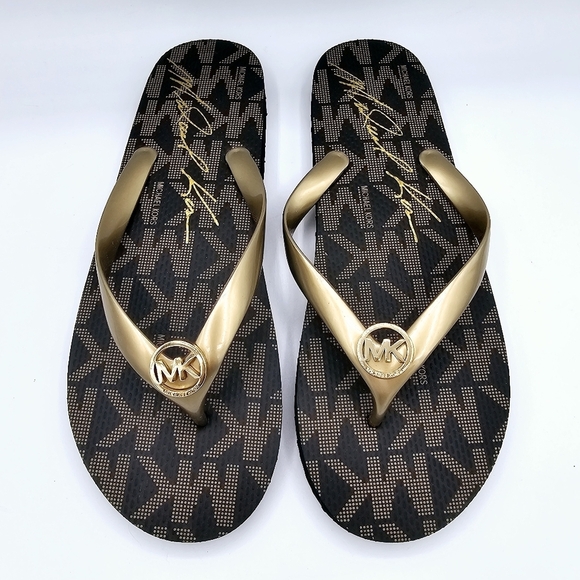Michael Kors Jet Set Signature Flip Flops Gold Logo NWOT Women's size 11 - Picture 3 of 11